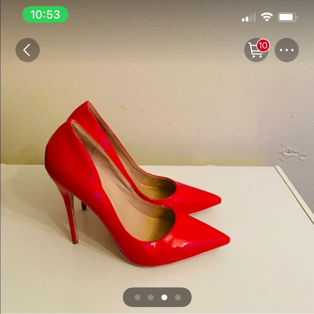 Heels - Picture 2 of 4
